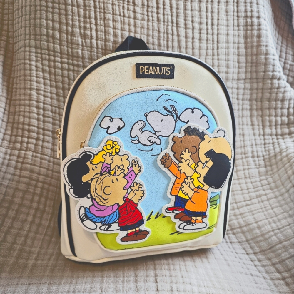 Peanuts Snoopy And Friends Backpack